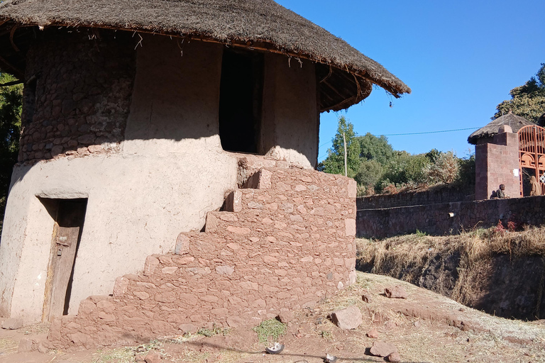 Addis Ababa: Guided City Highlights Tour in English & French
