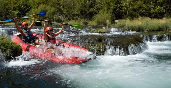 Kaštel Žegarski: Geführtes Kajak-Abenteuer auf dem Fluss Zrmanja