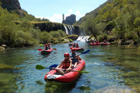 Zadar : Safari guidé en kayak sur la rivière Zrmanja et les chutes d&#039;eauRivière Zrmanja : visite guidée en kayak et chutes d&#039;eau