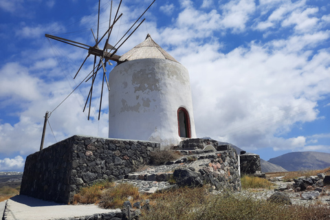 Santorin: expérience privée de 5 heures sur les joyaux cachésExpérience privée non touristique de 5 heures en anglais