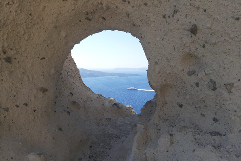 Santorin: expérience privée de 5 heures sur les joyaux cachésExpérience privée non touristique de 5 heures en anglais