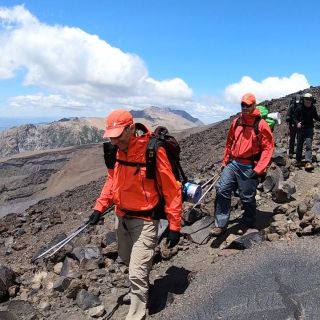 Desde Pucón: ascenso guiado al volcán Lanín