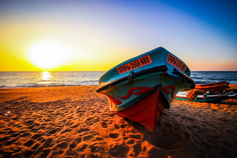 Desde Colombo: vacaciones de 5 días en las playas de Negombo y catamaránCon Recogida en Negombo
