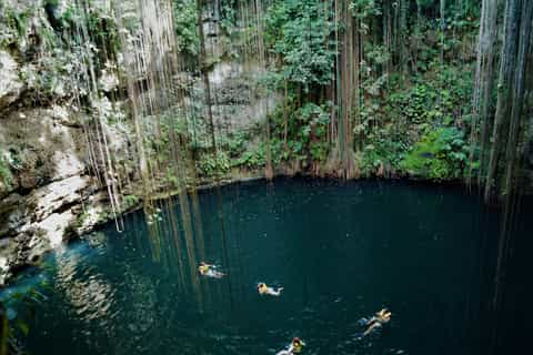 Cancun: Chichen Itza, Ik Kil Cenote, and Valladolid Day Trip