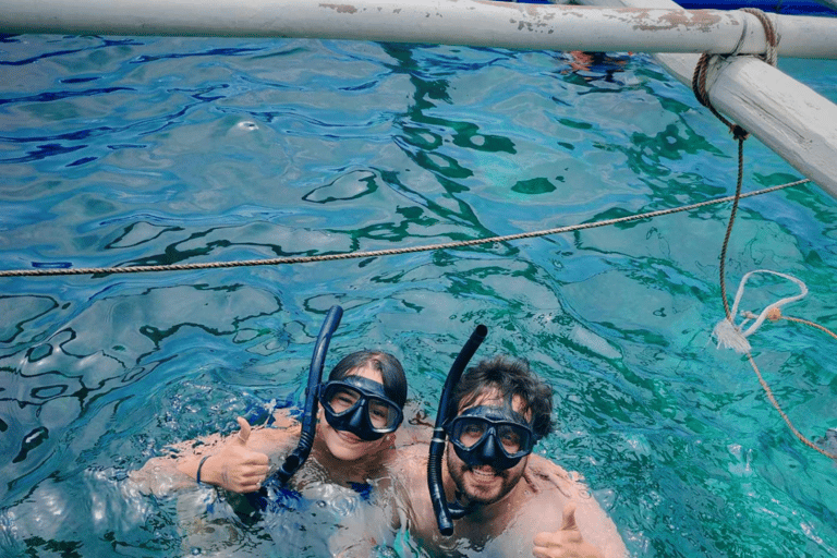 Boracay : Circuit dans les îles avec déjeuner et parachute ascensionnel