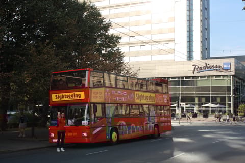 Riga: Transfer from Riga International Airport to Downtown