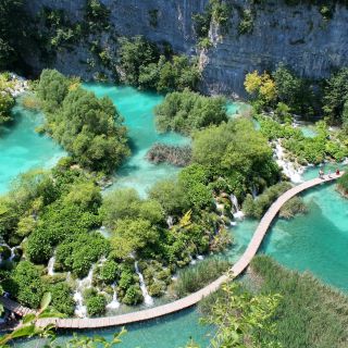 From Split: Plitvice National Park Day Trip & Snack Lunch