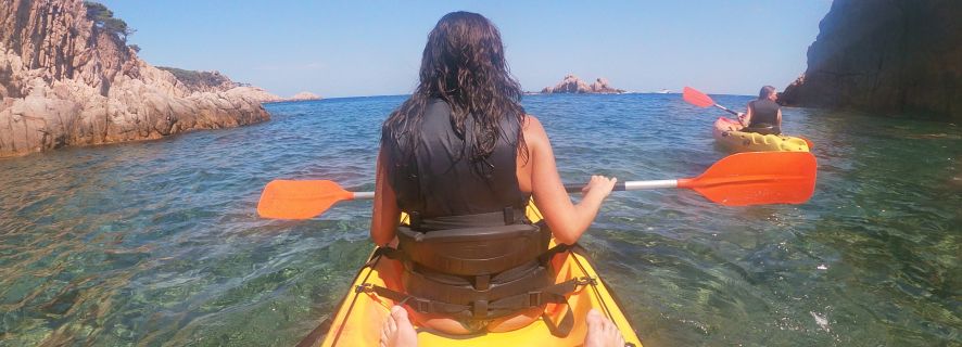 Costa Brava: Tour en Kayak y Snorkel con Almuerzo + tiempo de playa