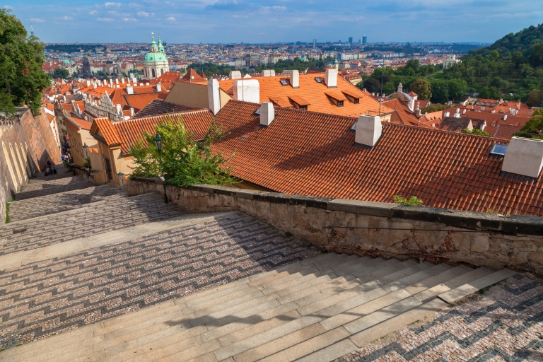 Prague : visite guidée de la ville à pied et en busVisite en allemand