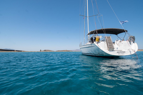 Mykonos: Private Rhenia Sailing Cruise with Lunch &amp; DrinksPrivate Tour