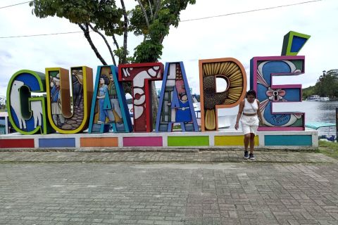 Da Medellín: tour Guatapé personalizzabile con El Peñol e pranzo