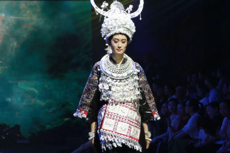 Yangshuo Traditional Costume Rental & Makeup Services Miao & Zhuang Costume Rental & Styling