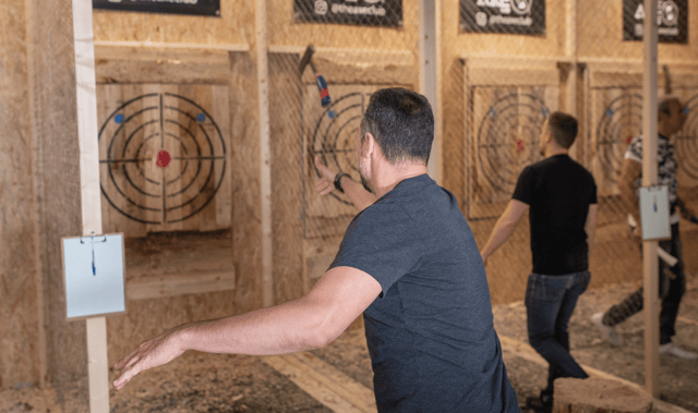 Barcelona: Axe Throwing Viking Experience with Beer