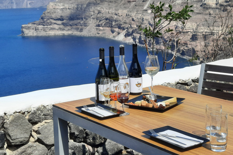 Santorin: Geführte Weinkellerei-Tour mit WeinverkostungSantorin Weinkeller Tour mit Abholung vom Kreuzfahrtschiff