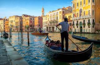 Venedig: Grand Canal Private 30-minütige Gondelfahrt