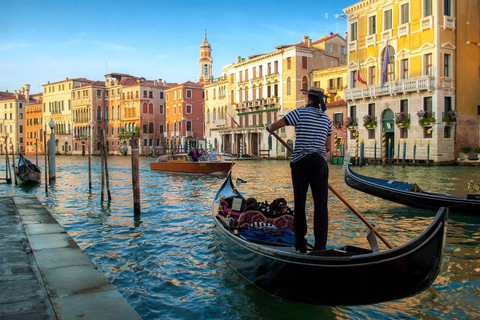 Venice: Grand Canal Private 30-Minute Gondola Ride Venice: Grand Canal Private Gondola Ride