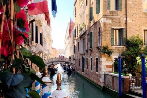 Venice: Grand Canal Private 30-Minute Gondola Ride Venice: Grand Canal Private Gondola Ride