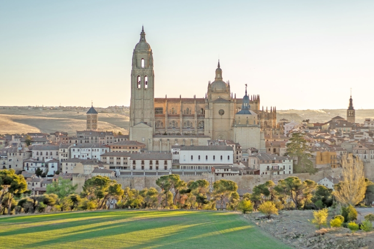 Van Madrid: 3 steden in 1 dag – Segovia, Ávila en Toledo
