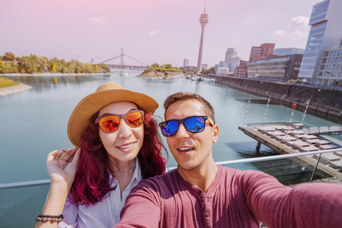 Dusseldorf Family Friendly Highlights & Aquazoo Walking Tour 2-hour: Old Town Highlights Tour