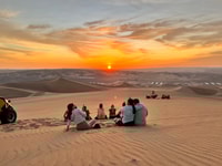 Von ICA oder Huacachina, Dune Buggy bei Sonnenuntergang & Sandboarding - Housity