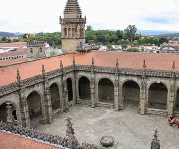 Cathedral, Museum, and Old Town Tour
