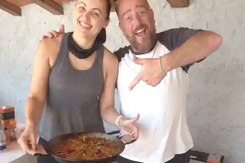From Sitges: Paella Masterclass with Drink and Bike Ride