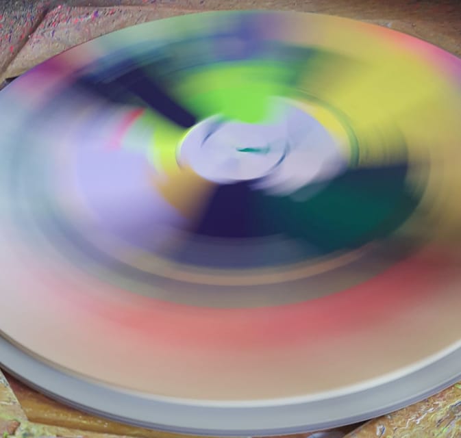 Crie sua própria pintura de spin na Jans Echternacht - Hizvo