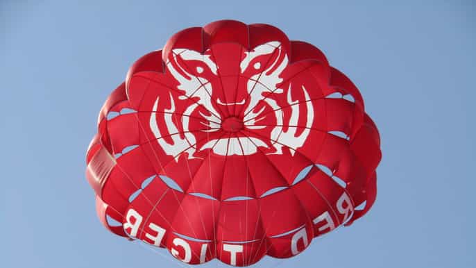 St. Julians: Parasailing Go & Fun z bezpłatnymi zdjęciami i filmami