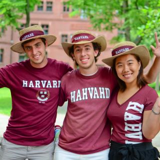 Cambridge: Harvard University and MIT Combo Walking Tour