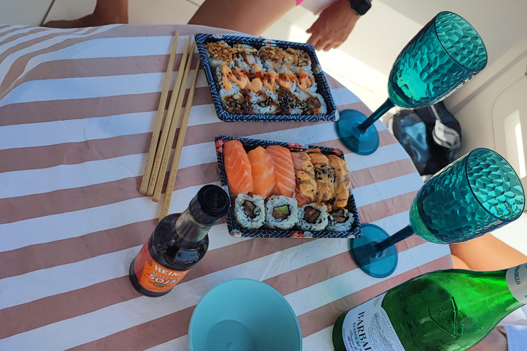 Private Boat Experience to Zahara and Trafalgar (6 hours) with Snorkeling and Appetizers Private Boat Experience to Zahara and Trafalgar (6 hours): Snorkeling and Aperitif