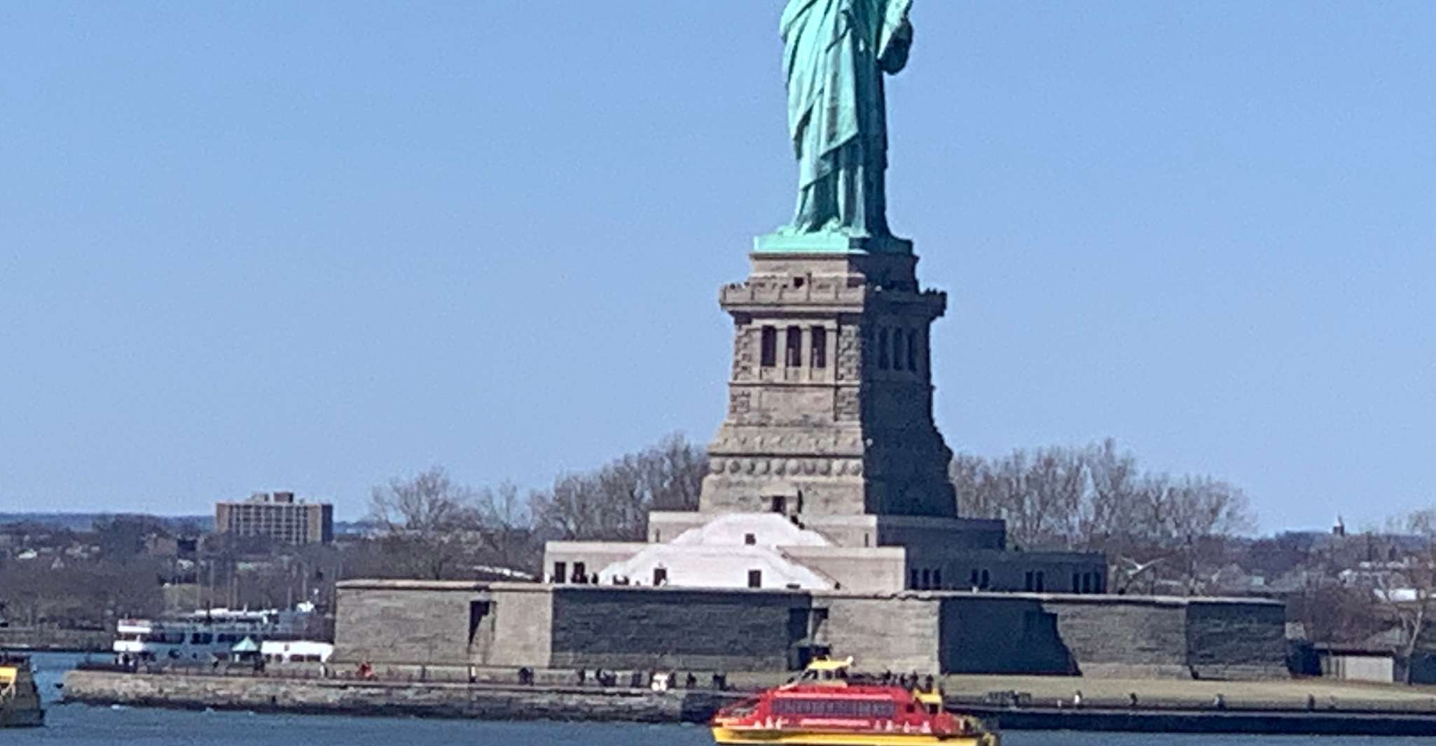 NYC, Visite guidée de Staten Island Ferry & Statue de la Liberté - Hizvo