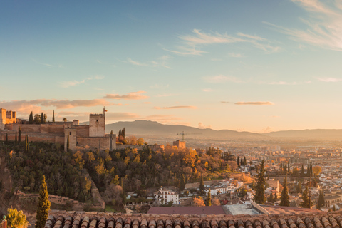 Granada: visita guiada a pie por el Albaicín y el Sacromonte al atardecer