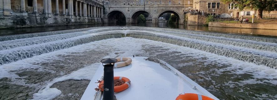 Bath: Sightseeing Boat Cruise with Prosecco