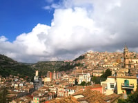 Tour privado de Modica, la ciudad de chocolate en Sicilia - Hizvo