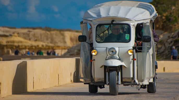 Gozo: passeio de Tuk Tuk de 6 horas com motorista particular