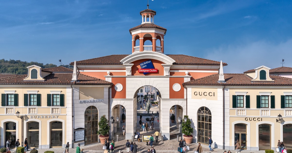 From Milan: Serravalle Outlet Return Shuttle Transfer | GetYourGuide