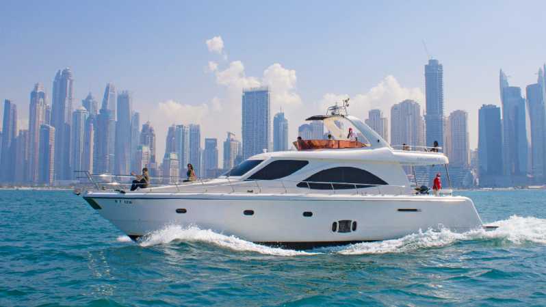 dubai yacht marina tour