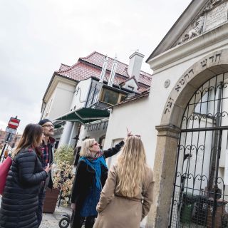 Krakow: 3-Hour Group or Private Walking Tour of Kazimierz
