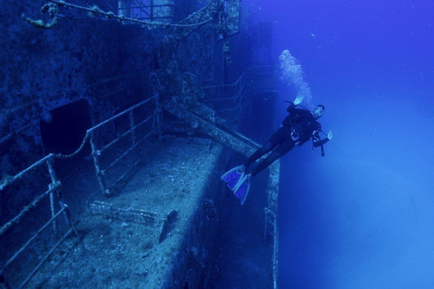 Funchal: Advanced Scuba Diving Afonso Cerqueira Wrak