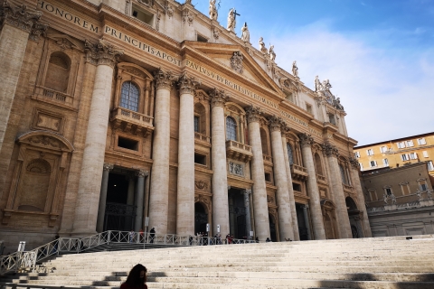 Bezaubernde Tour durch den Petersdom und die Vatikanischen GrottenSpanische halbprivate Tour