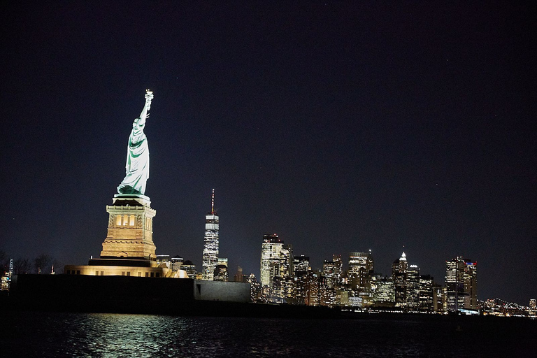 Nueva York: crucero City Lights en yateOpción estándar