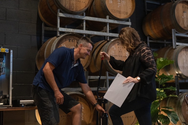 Brisbane: rzemieślnicza degustacja wina i lokalny dwudaniowy posiłek