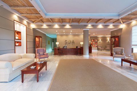 Athènes : excursion d&#039;une journée en bateau avec baignade et piscine thermaleAthènes : excursion d&#039;une journée en bateau vers les îles avec baignade