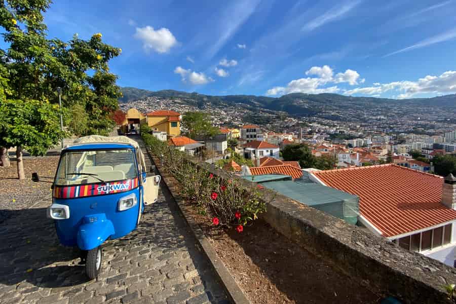 Funchal: Tuk-Tuk Tour zu den Highlights der Stadt. Foto: GetYourGuide