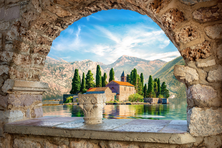 Dubrovnik: Montenegro Day Trip with Boat Ride