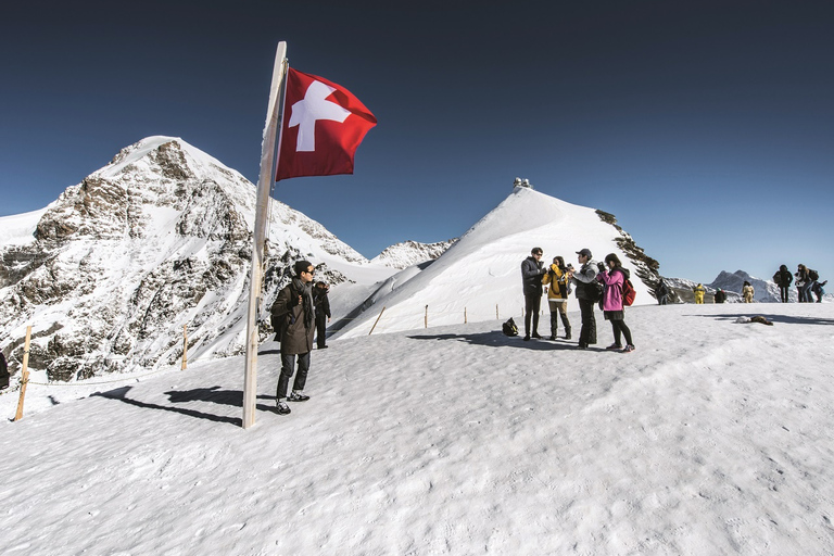 De Lucerna: Viagem de um dia a Jungfraujoch - Top of EuropeDe Lucerna: Excursão ao Jungfraujoch - O Topo da Europa