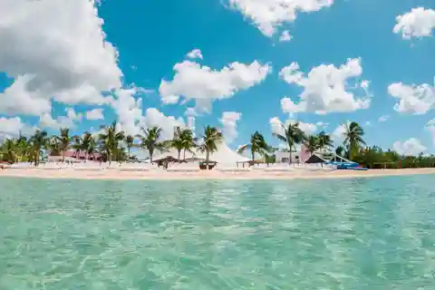 Cozumel: Playa Mia Beach Club Day Pass with Transportation