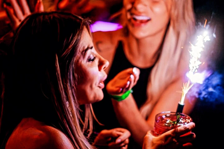 Bogotá: Tour of the best parties in Zona T You've got 4 types of souvenirs included