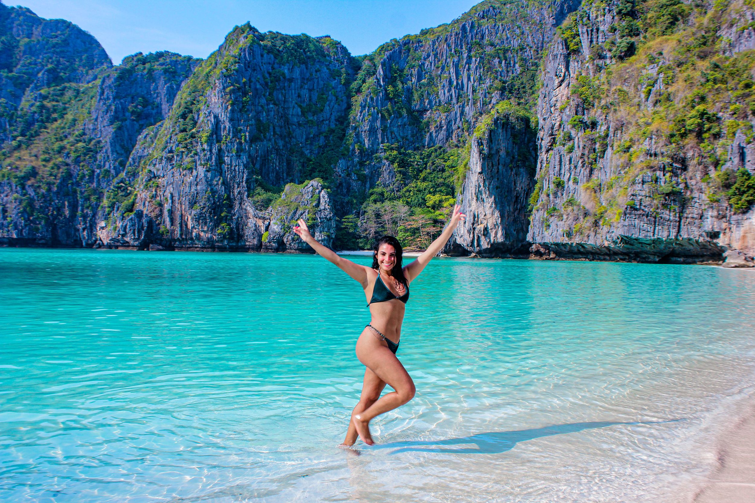 Phi Phi & Bambusinseln: Premium Tagestour mit Mittagessen und Meerblick