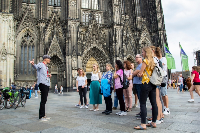 Cologne: Guided Walking Tour of the Cathedral Exterior